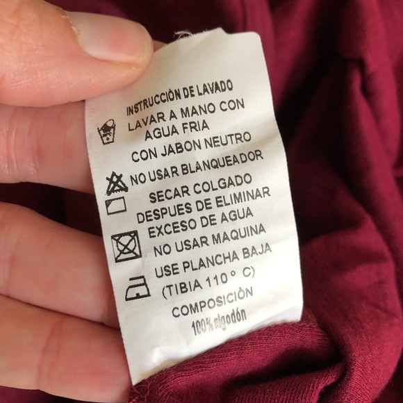 Two facing Tigers maroon SS Top with bottom fringe - Picture 5 of 7